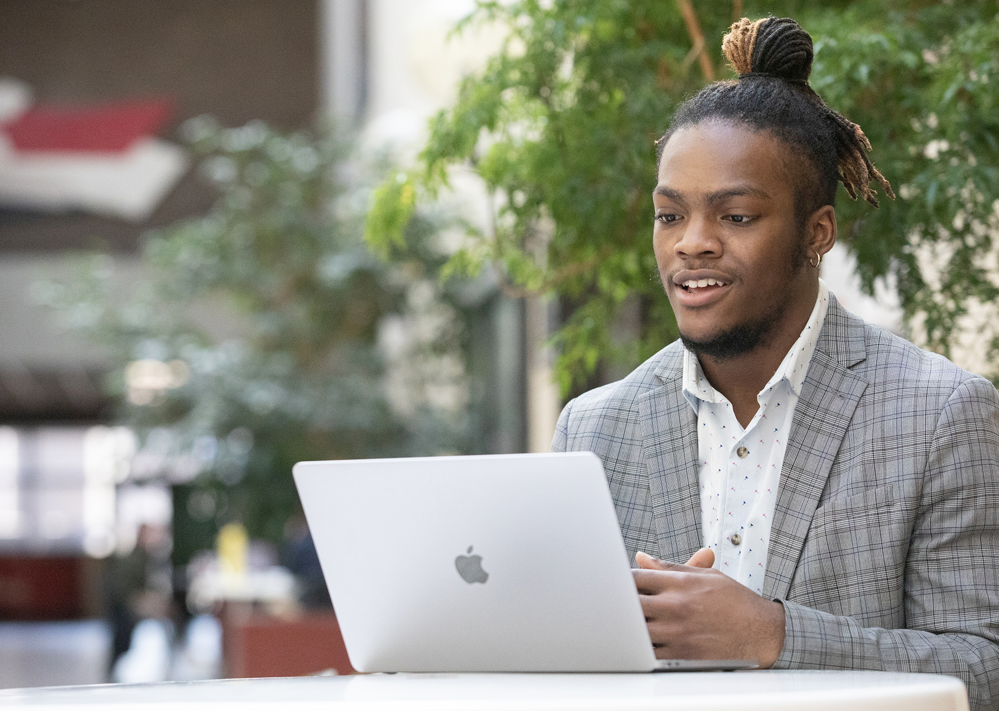 student searching for career online